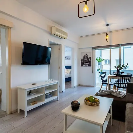 Rustic 1-br Apt In Mackenzie-larnaca Apartment *