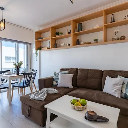 Rustic 1-br Apt In Mackenzie-larnaca Apartment *