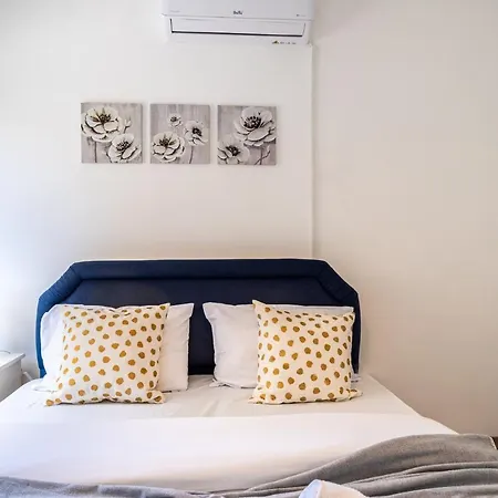 Rustic 1-br Apt In Mackenzie-larnaca *